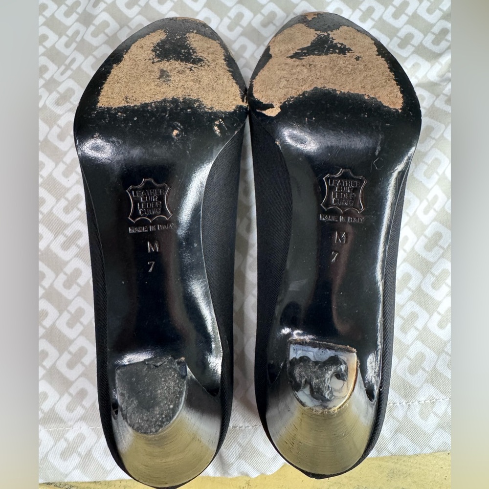 Yves Saint Laurent Black Heels - Picture 5 of 8